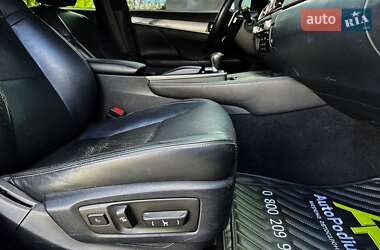 Седан Lexus GS 2015 в 
