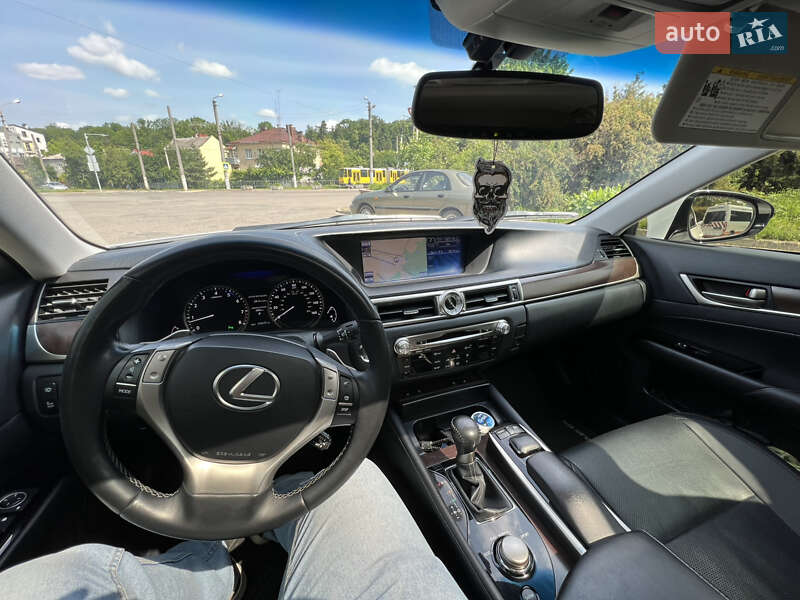 Седан Lexus GS 2013 в Львове