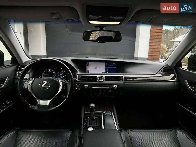 Седан Lexus GS 2012 в Мукачево