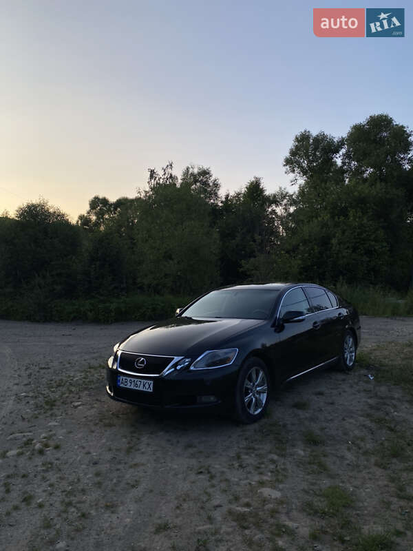 Седан Lexus GS 2011 в Долине