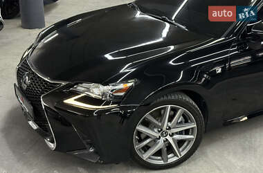 Седан Lexus GS 2016 в 