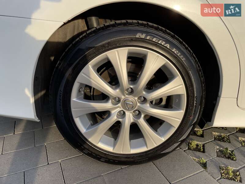 Седан Lexus GS 2014 в Хмельницком