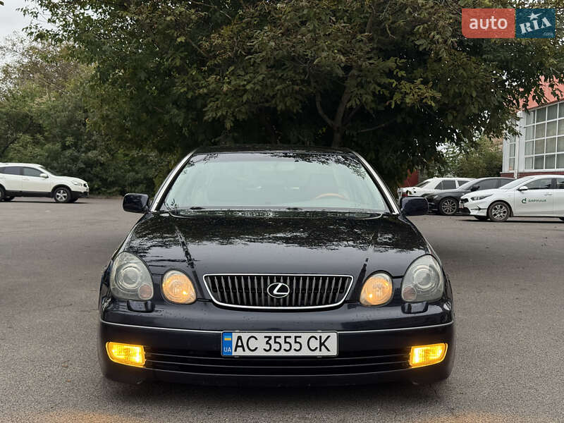 Седан Lexus GS 2000 в Луцке