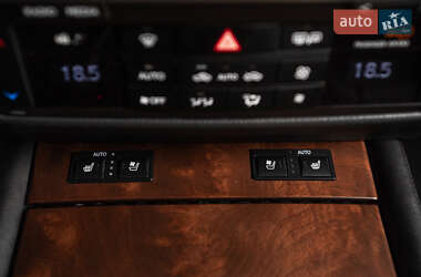 Седан Lexus GS 2017 в 