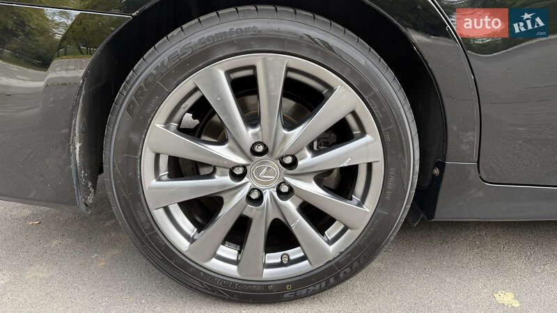 Седан Lexus GS 2013 в Измаиле фото 10 Седан Lexus GS 2013 в Измаиле