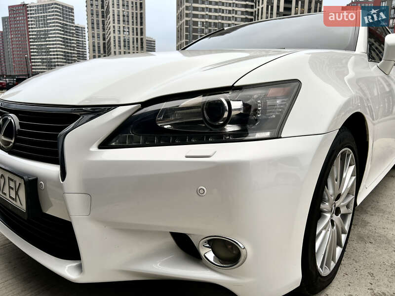 Седан Lexus GS 2012 в Киеве
