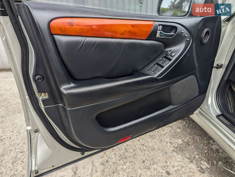 Седан Lexus GS 2002 в Киеве