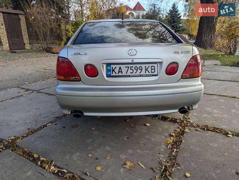 Седан Lexus GS 2002 в Киеве