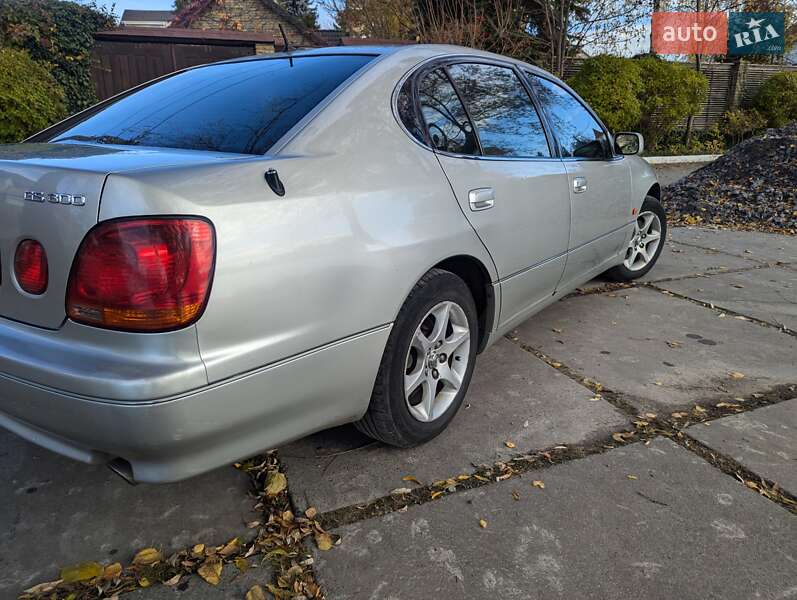 Седан Lexus GS 2002 в Киеве