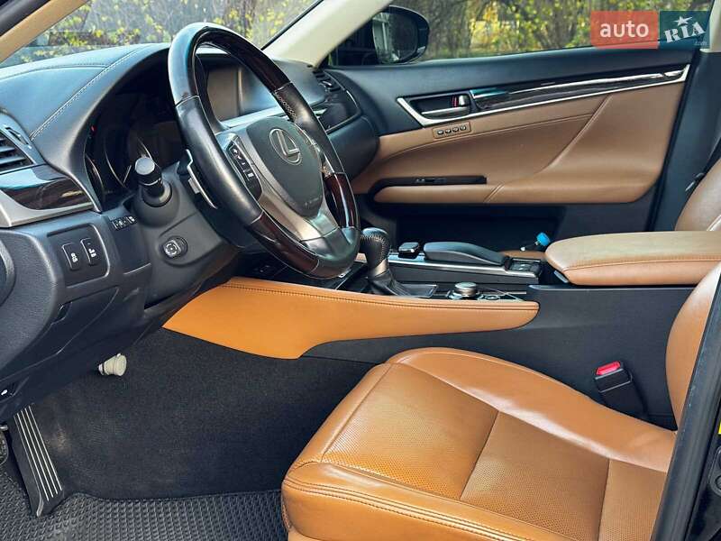 Седан Lexus GS 2014 в Киеве