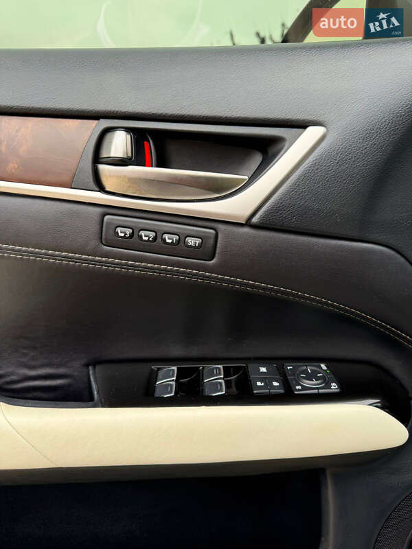 Седан Lexus GS 2016 в Болграде