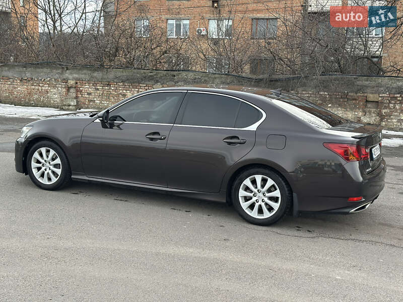 Седан Lexus GS 2012 в Тульчине