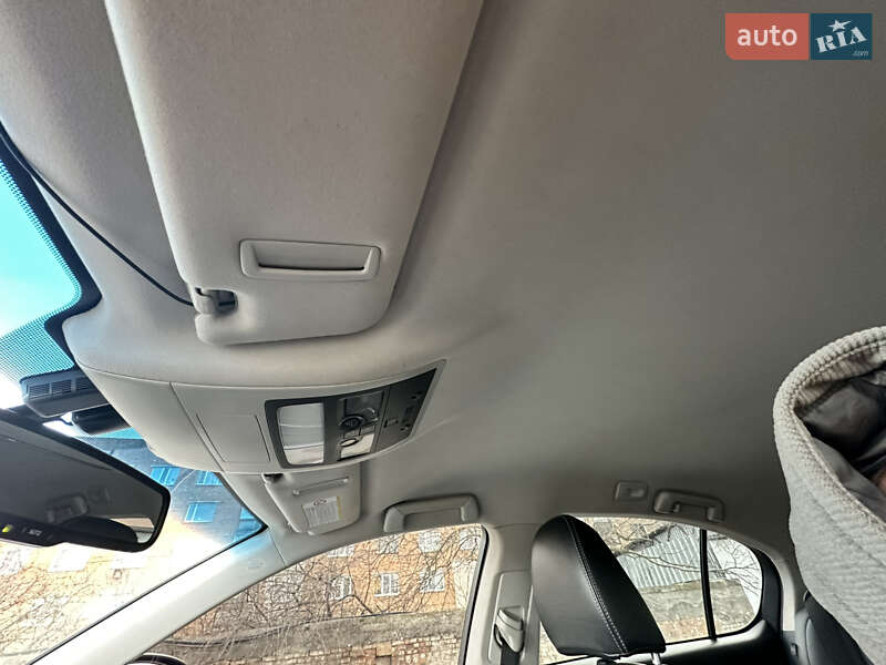 Седан Lexus GS 2012 в Тульчине