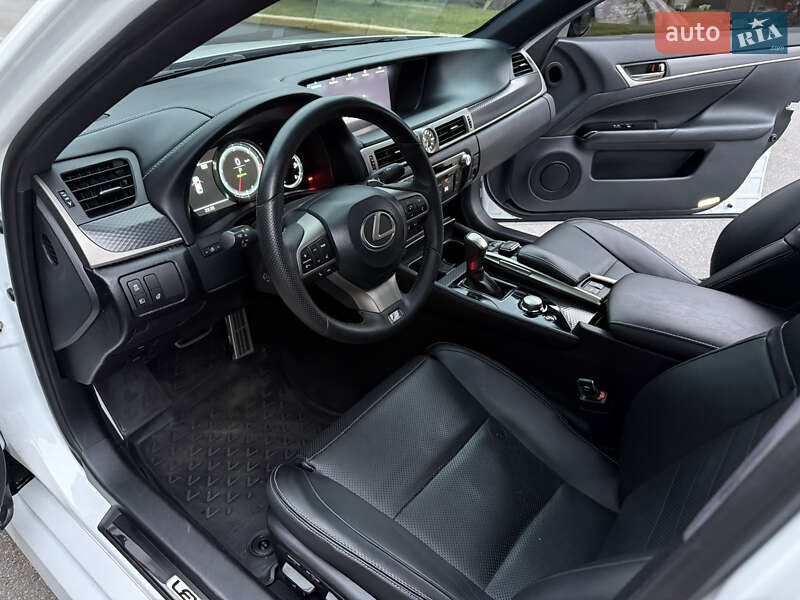 Седан Lexus GS 2016 в Киеве фото 13 Седан Lexus GS 2016 в Киеве