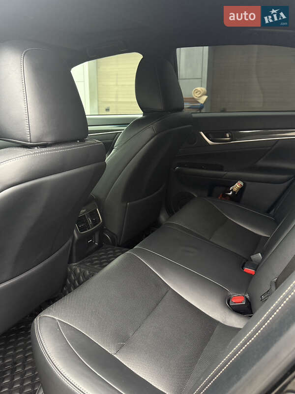 Седан Lexus GS 2015 в Киеве