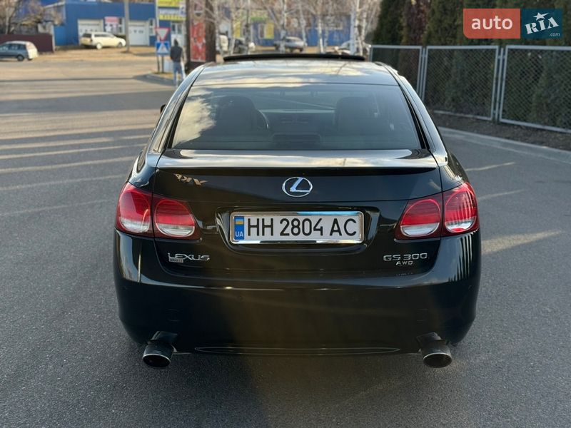 Седан Lexus GS 2005 в Смілі