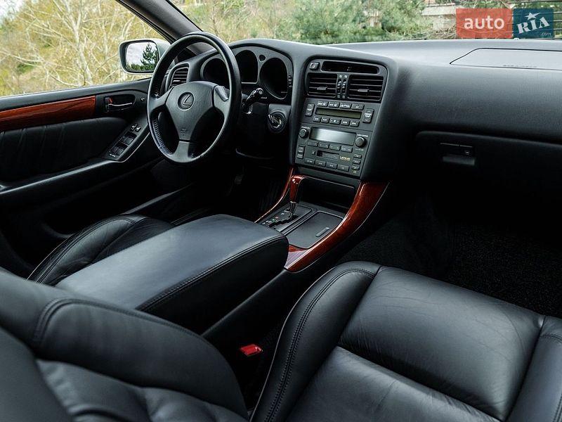 Седан Lexus GS 1999 в Киеве