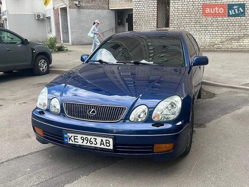Lexus GS 2000
