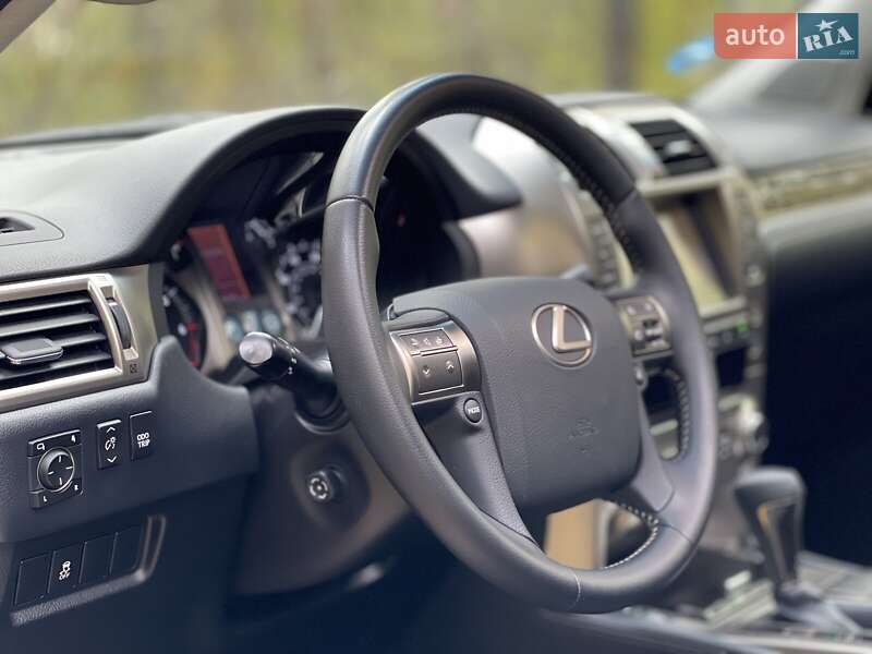 Позашляховик / Кросовер Lexus GX 2017 в Львові