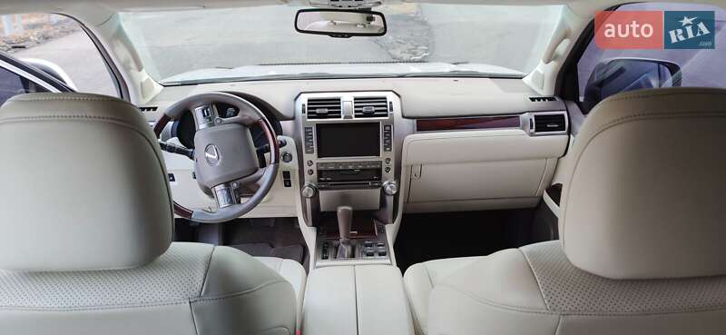 Внедорожник / Кроссовер Lexus GX 2010 в Чорткове