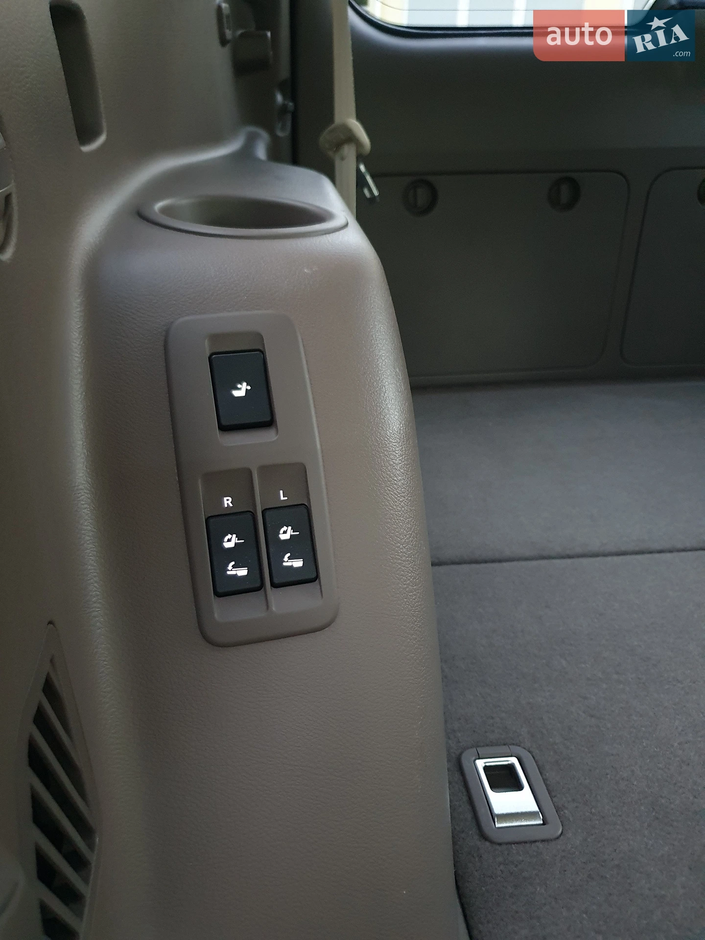 2015 Lexus GX - мініатюра 25