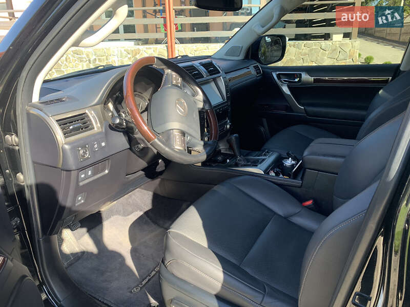 Внедорожник / Кроссовер Lexus GX 2019 в Надворной