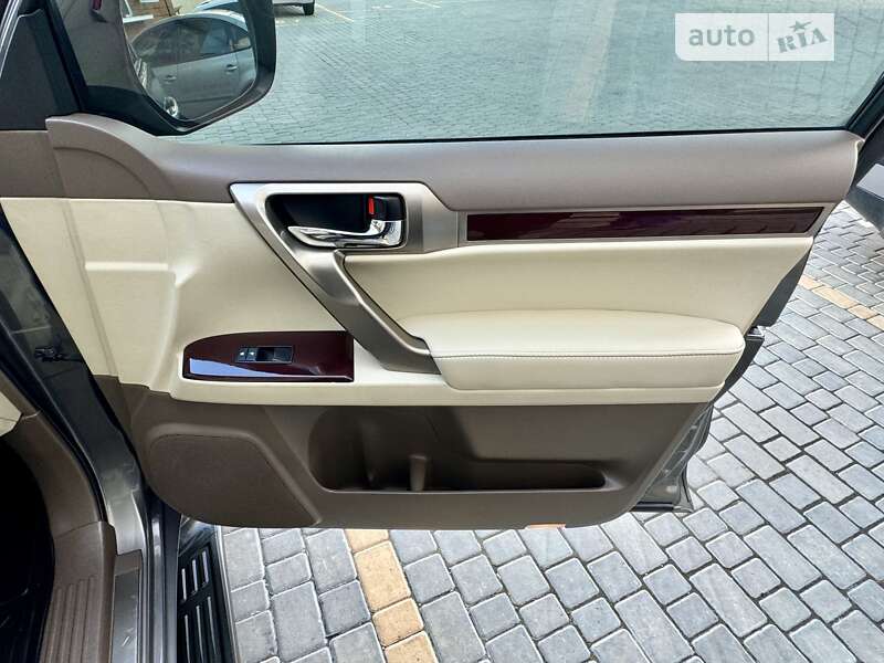 Внедорожник / Кроссовер Lexus GX 2014 в Одессе