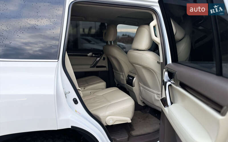 Внедорожник / Кроссовер Lexus GX 2016 в Мукачево