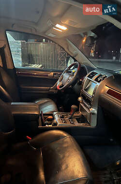 Внедорожник / Кроссовер Lexus GX 2010 в 