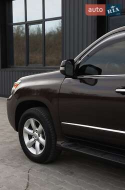 Позашляховик / Кросовер Lexus GX 2011 в 