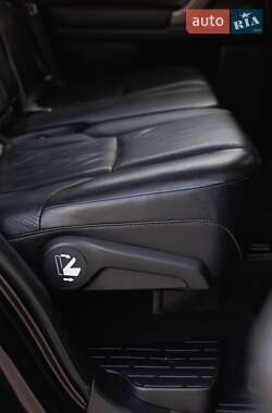 Позашляховик / Кросовер Lexus GX 2011 в 