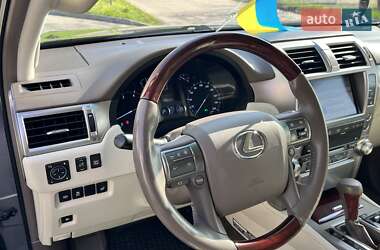 Позашляховик / Кросовер Lexus GX 2010 в 