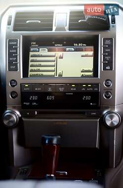 Внедорожник / Кроссовер Lexus GX 2010 в 