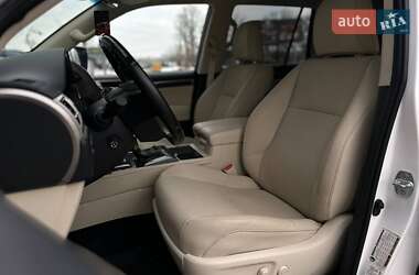 Позашляховик / Кросовер Lexus GX 2020 в 