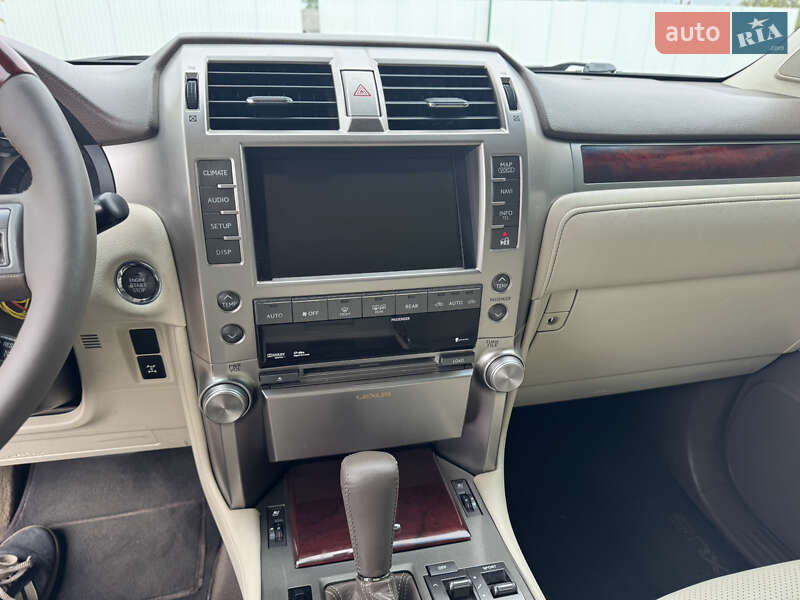 Внедорожник / Кроссовер Lexus GX 2010 в Самборе