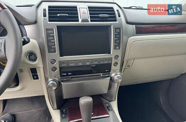 Позашляховик / Кросовер Lexus GX 2010 в 
