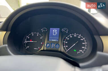 Внедорожник / Кроссовер Lexus GX 2013 в 