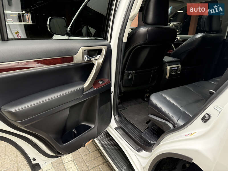 Внедорожник / Кроссовер Lexus GX 2016 в Киеве фото 25 Внедорожник / Кроссовер Lexus GX 2016 в Киеве