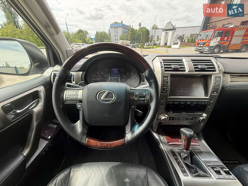 Внедорожник / Кроссовер Lexus GX 2016 в Ровно