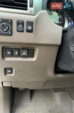 Позашляховик / Кросовер Lexus GX 2014 в 