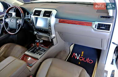 Внедорожник / Кроссовер Lexus GX 2013 в 