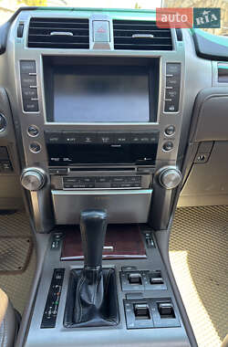 Внедорожник / Кроссовер Lexus GX 2010 в 