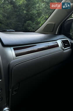 Внедорожник / Кроссовер Lexus GX 2010 в 