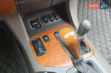 Внедорожник / Кроссовер Lexus GX 2004 в 