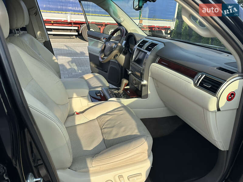 Внедорожник / Кроссовер Lexus GX 2010 в Ровно
