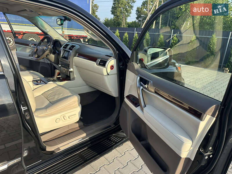 Внедорожник / Кроссовер Lexus GX 2010 в Ровно