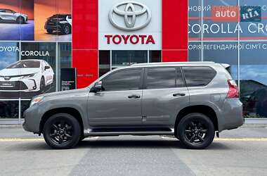 Внедорожник / Кроссовер Lexus GX 2010 в 
