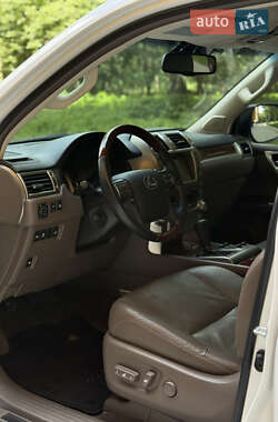 Внедорожник / Кроссовер Lexus GX 2013 в 