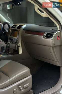 Внедорожник / Кроссовер Lexus GX 2013 в 