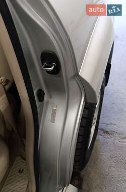 Внедорожник / Кроссовер Lexus GX 2004 в 